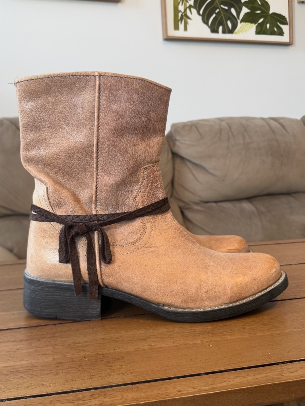 Steve Madden Tan Brown Wrap Tie Mid Calf Boots Women’s Size 8